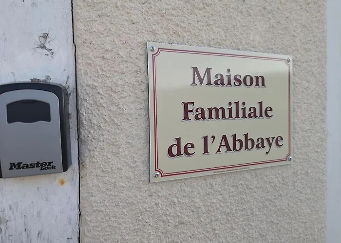 Maison Familiale De L Abbaye Tatil Evi Clairvaux